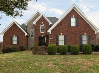 1912 Grand Ridge Rd, Louisville, KY 40214