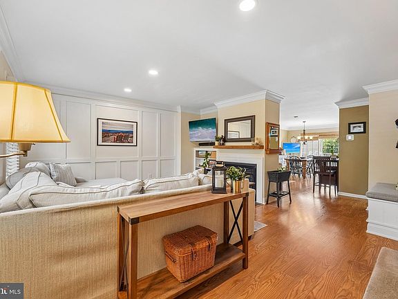 4th image of 154 Lafayette Ct