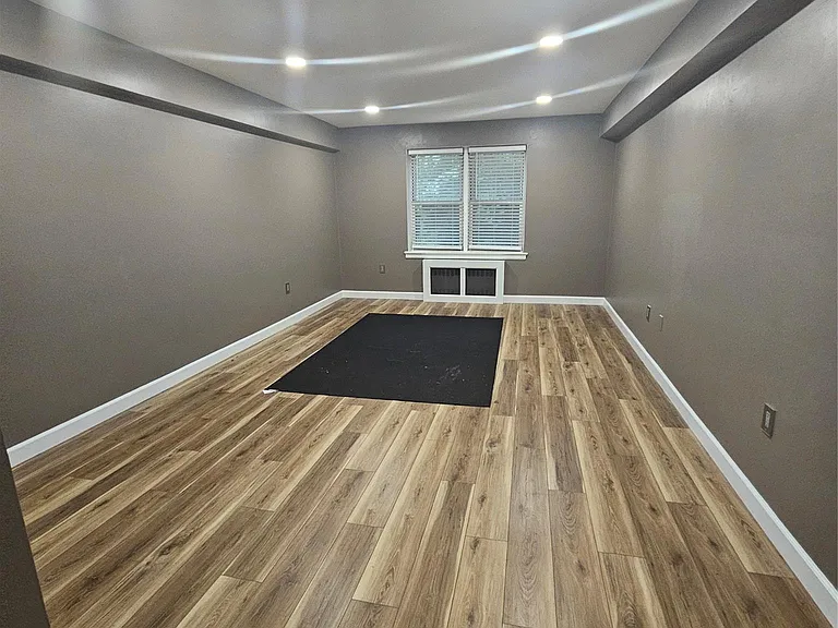 255 Bronx River Rd #4R — Photo 8