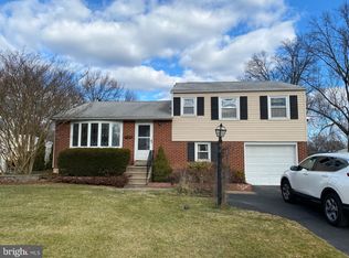 1113 Pinegrove Ave, Lansdale, PA 19446