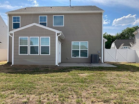 3rd image of 557 Brycewood Dr