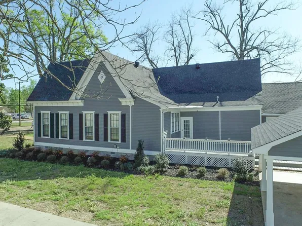 201 Boothe St, Batesville, MS 38606