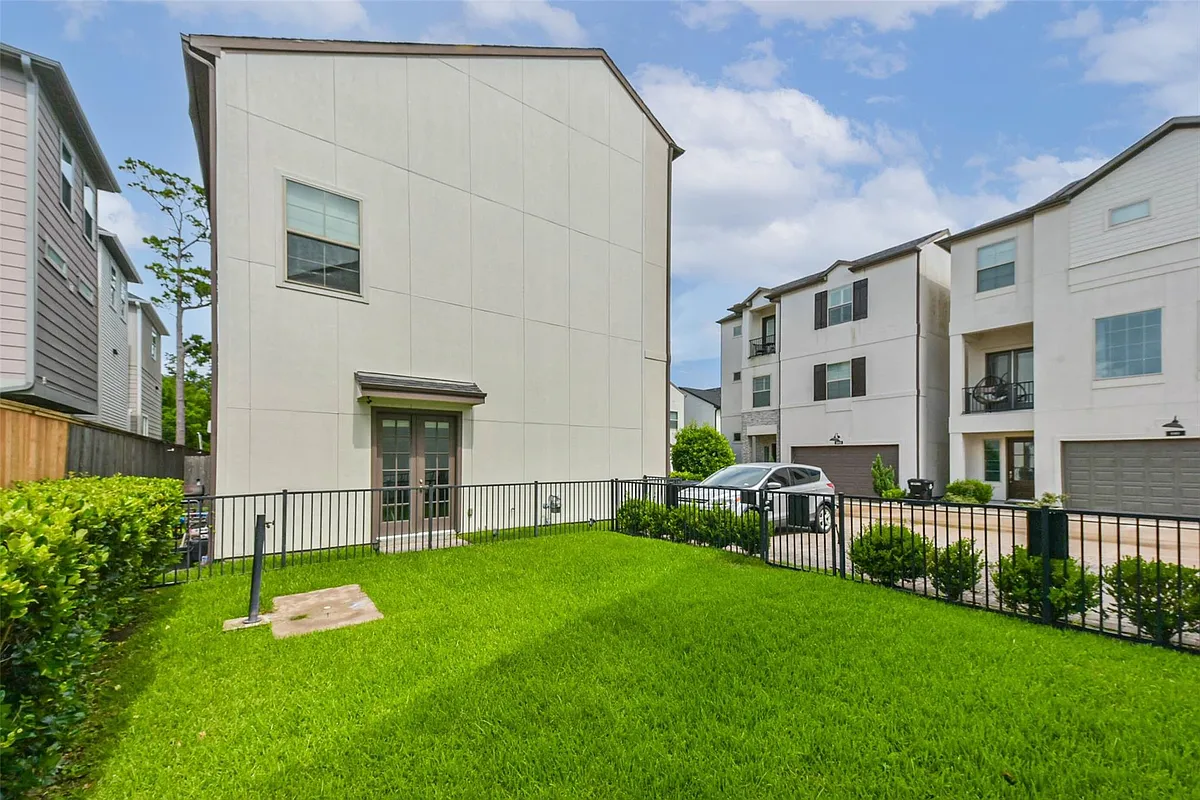 Building Photo - 10914 Brookeshire Chase Ln