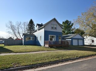 708 W 3rd St, Washburn, WI 54891