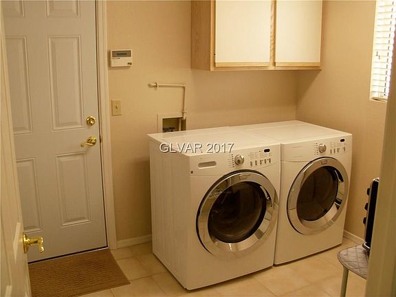 5th image of 8800 Stoney Point Dr