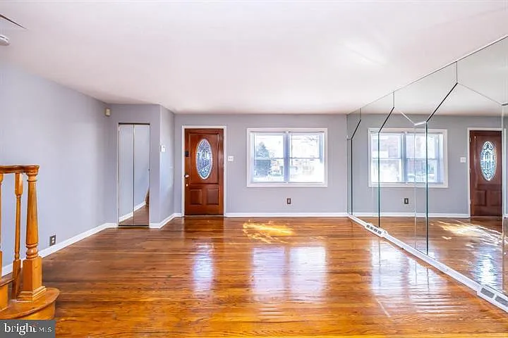 209 Hansell Rd — Photo 2