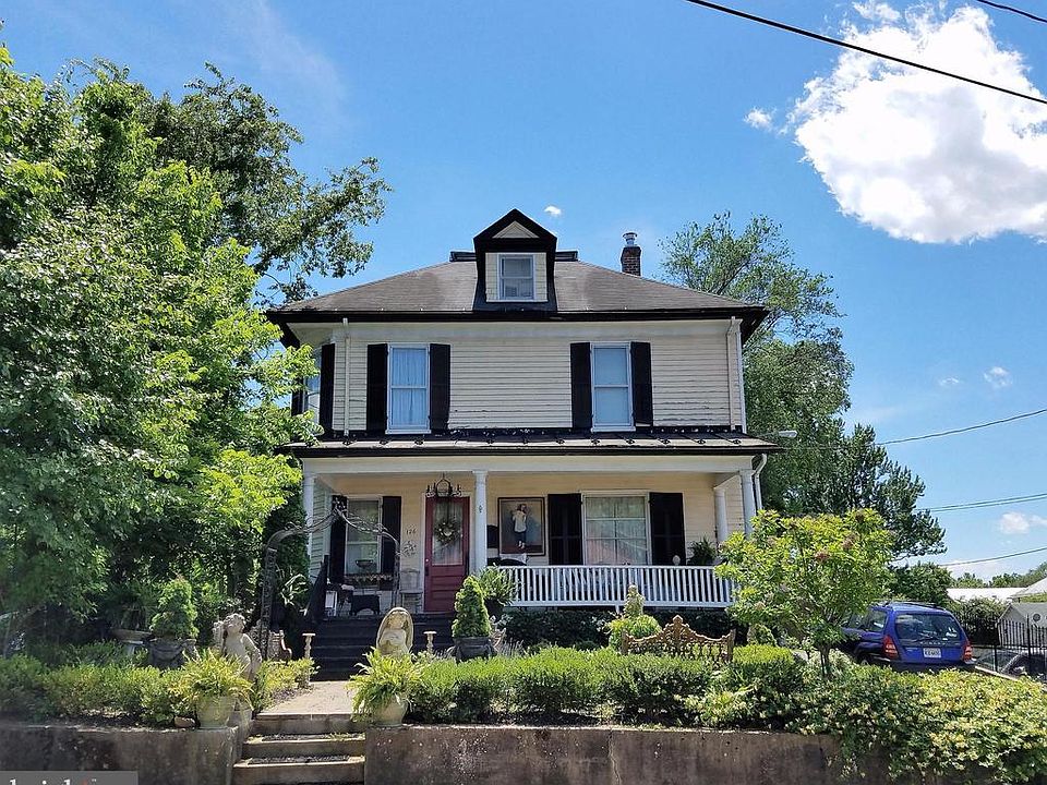 1st image of 126 E High St