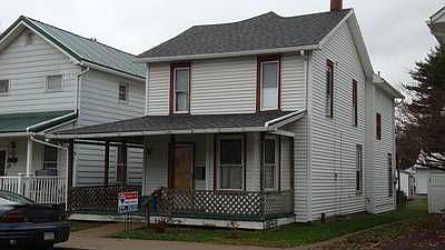 1st image of 911 Elm St