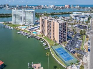 51 Island Way APT 1001, Clearwater, FL 33767