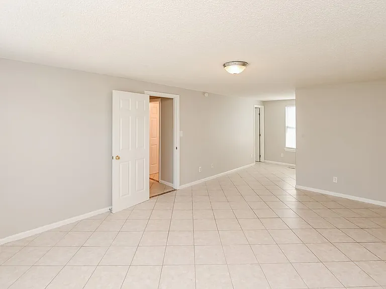 3204 Old House Cir — Photo 11