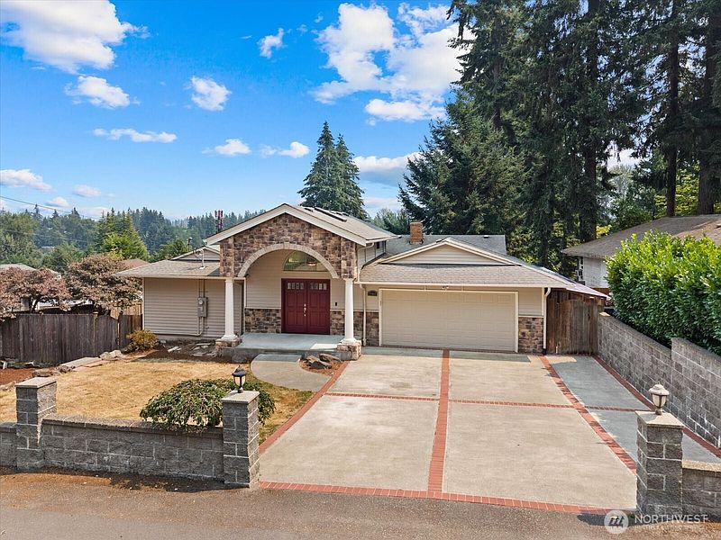 2nd image of 1704 154th Avenue SE