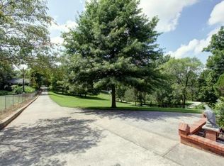 1309 N Dickinson Rd, Independence, MO 64050