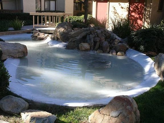 Cute waterfalls in Comple