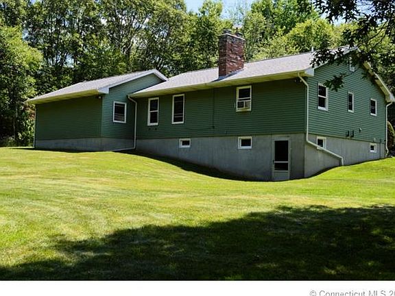 2nd image of 27 Cedar Hill Ln