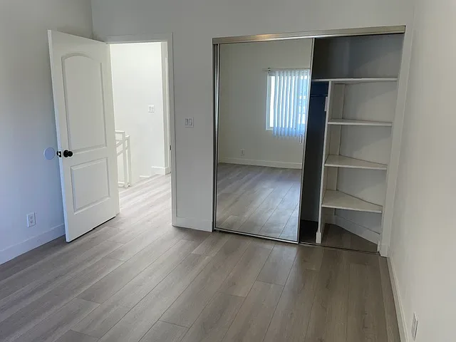 2436 Barry Ave #3 — Photo 19