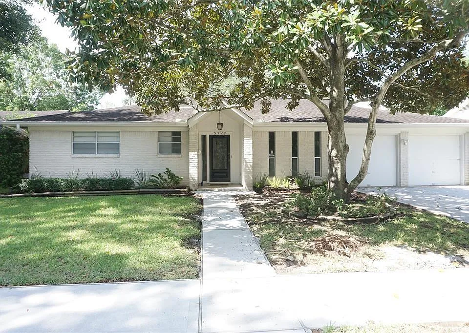 5727 Braesvalley Dr