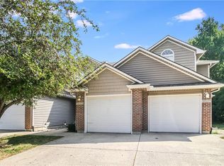 3525 NE Austin Dr, Lees Summit, MO 64064