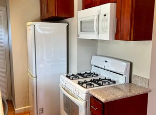 220 Fairmount Ave, Santa Cruz, CA 95062