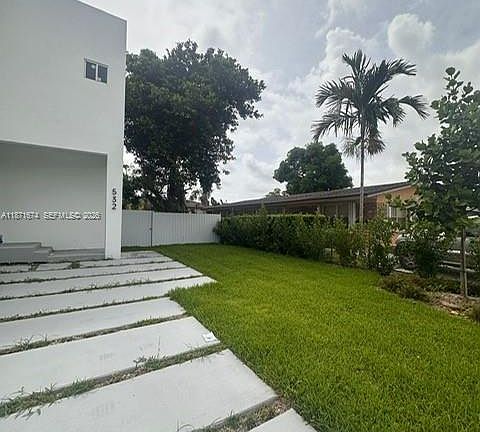 2nd image of 532 NW 17th Ave