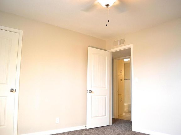 5th image of 529 N Saguaro