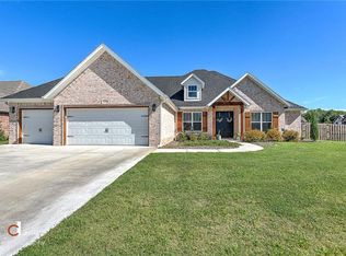 5601 W Sommerset St, Rogers, AR 72758