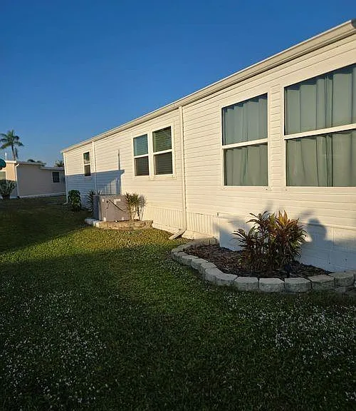 114 Elise Dr — Photo 42