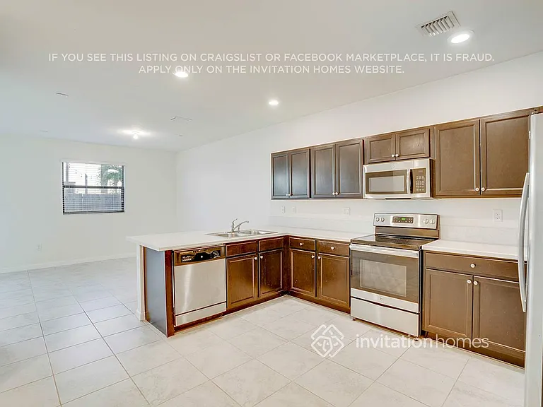 11461 SW 252nd Ter — Photo 7