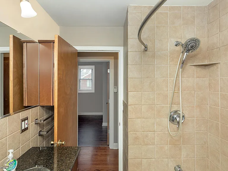 854 Allen St — Photo 12