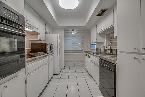 4th image of 3519 E Desert Cove Ave