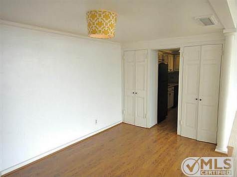 5th image of 6211 W Northwest Hwy APT 301