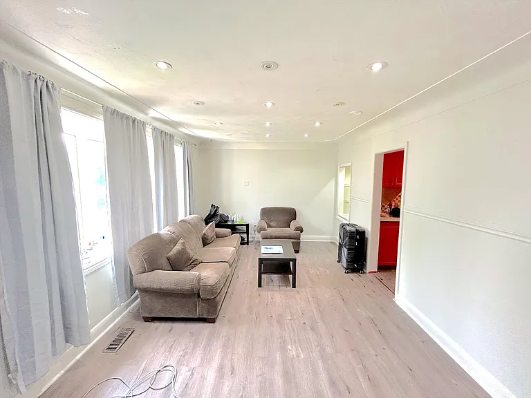3 Brandow Ct #2 — Photo 8