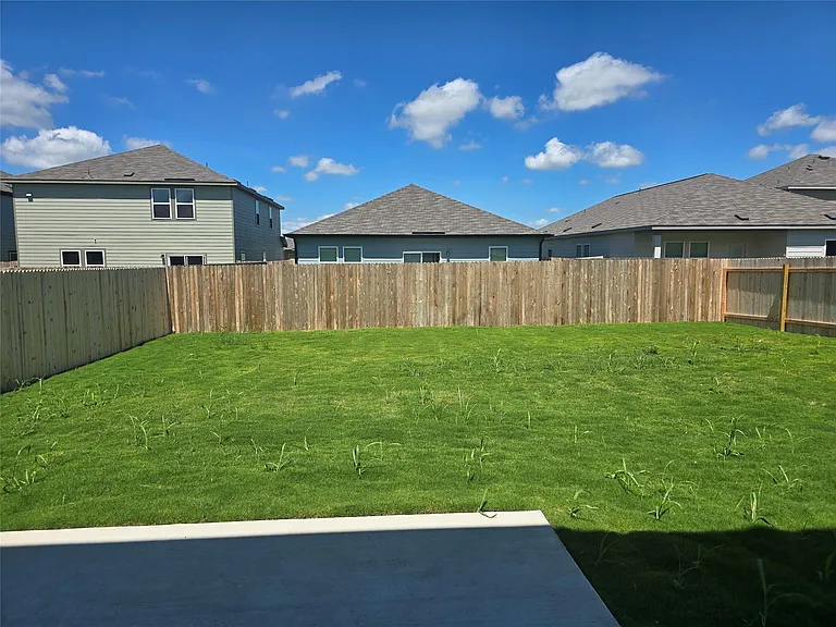 121 Blazilmar Ln — Photo 22