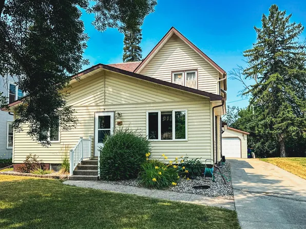 316 S Ash St, Crookston, MN 56716