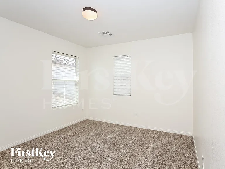 133 Cracked Tree Ave — Photo 12