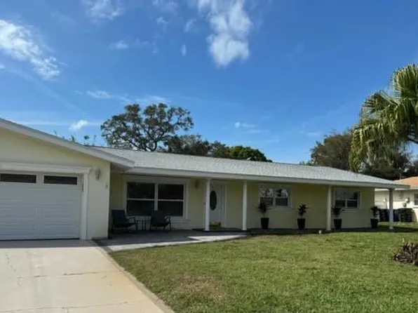 5632 America Dr, Sarasota, FL 34231