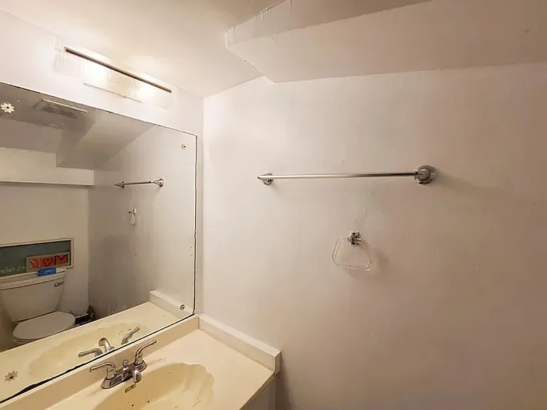 3609 Townhouse Ct — Photo 4