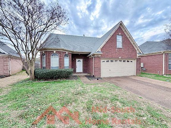 2nd image of 10075 Woodland Grove Dr