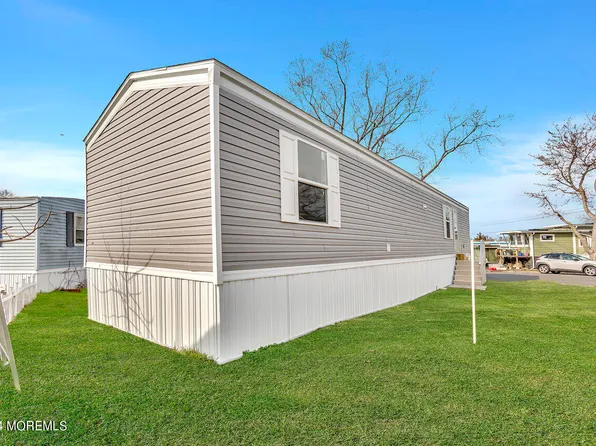 78 Bayshore Mobile Mnr, Hazlet, NJ 07730