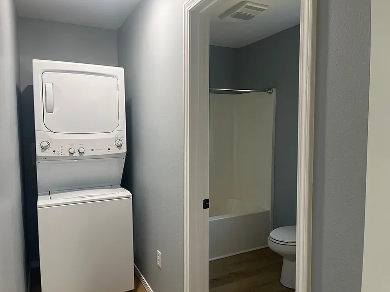 505 W I St #1 & 2 — Photo 5