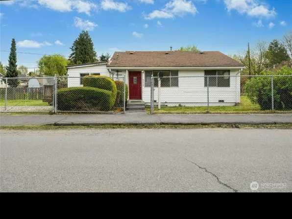 8820 5th Ave S, Seattle, WA 98108