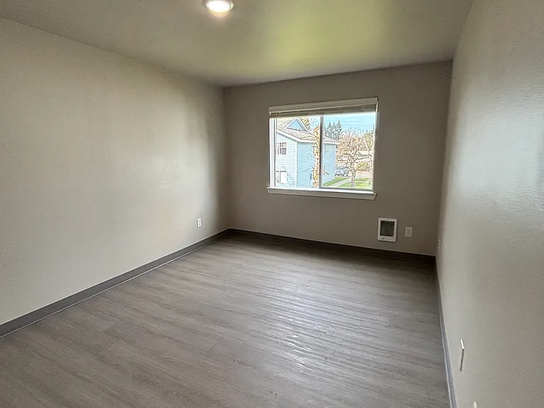 Chambers Crest Apartments — Photo 61