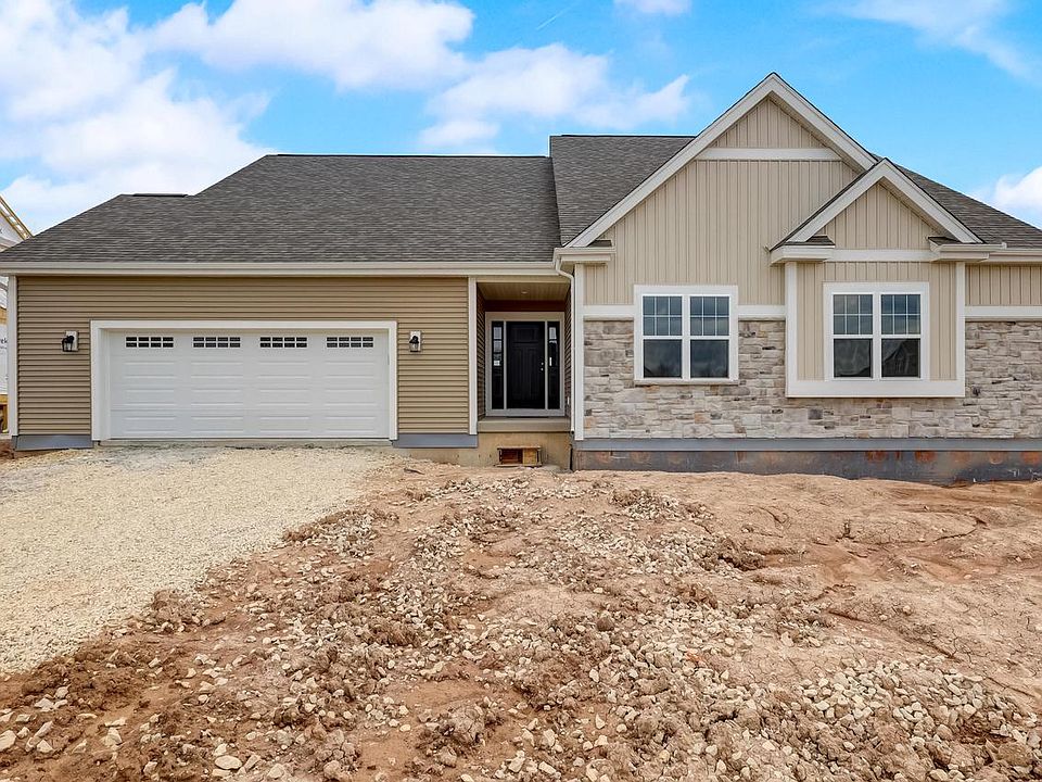 1st image of 1916 North Creek DRIVE