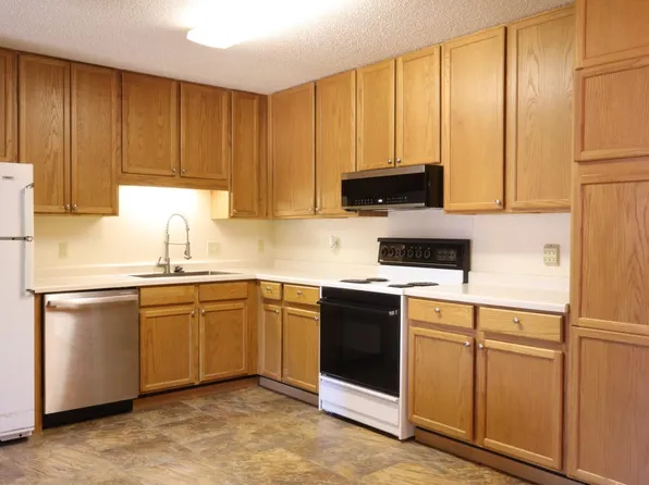 108 N 18th Street, Estherville, IA 51334