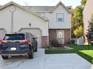 17 Villa Ct, Pittsburgh, PA
