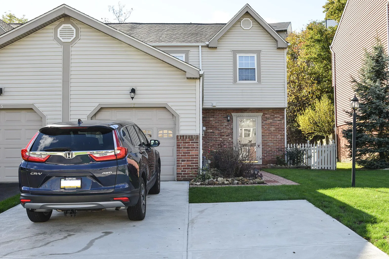 17 Villa Ct photo 1