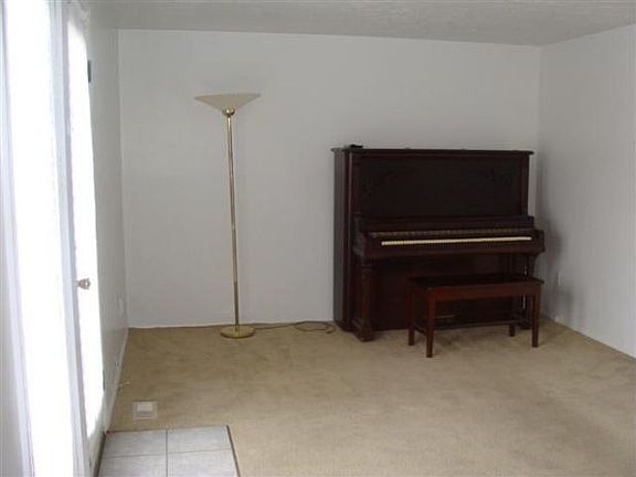 5th image of 7403 Yorktown Ct Unit D
