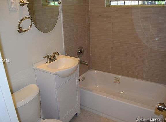5th image of 857 NE 159th St