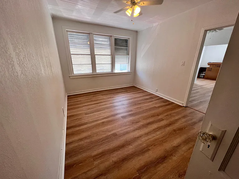 1024 Duval St #3 — Photo 11