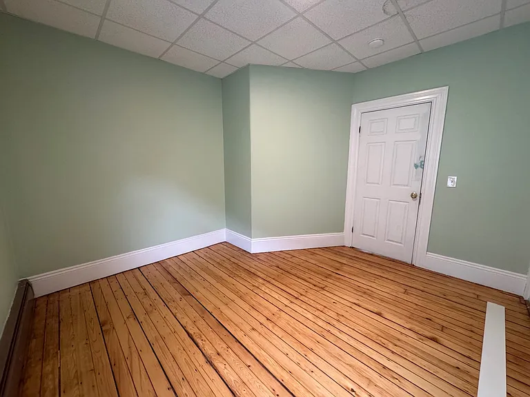 18 Amy St #2 — Photo 9