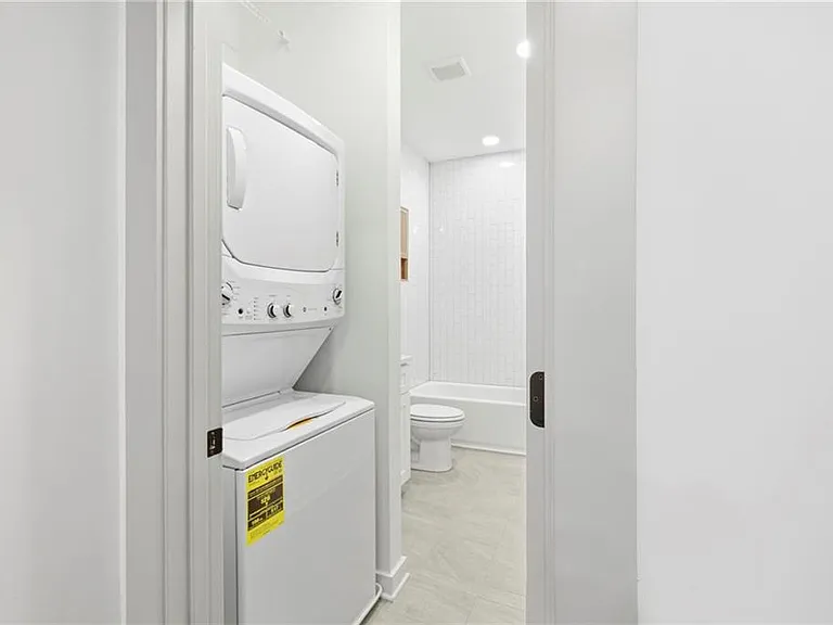 122 Hilltop Dr SW #A — Photo 12